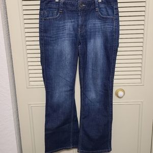 5/$25 Calvin Klein Lean Boot Jeans Size 32/14